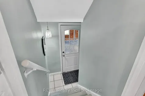 1367 St Marys Crescent Burlington ON L7P 1S1