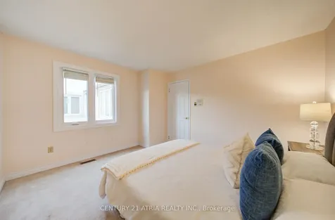 1724 The Chase Mississauga ON L5M 4P2