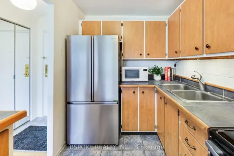 2001 Bonnymede Drive Mississauga ON L5J 4H8