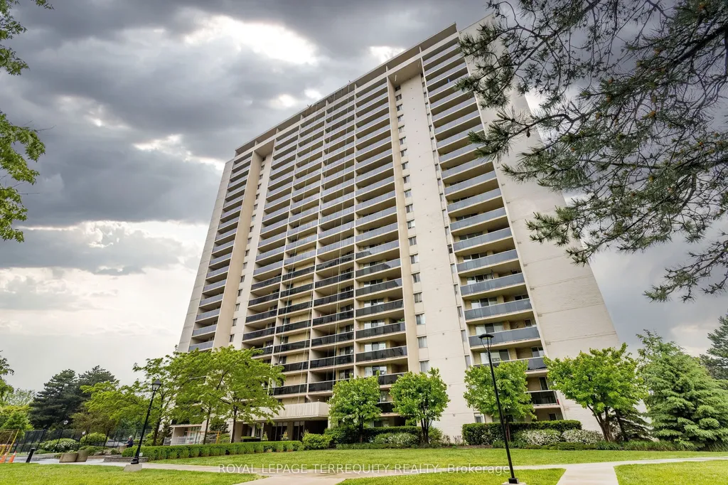 812 Burnhamthorpe Road Toronto ON M9C 4W1
