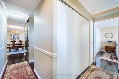 812 Burnhamthorpe Road Toronto ON M9C 4W1
