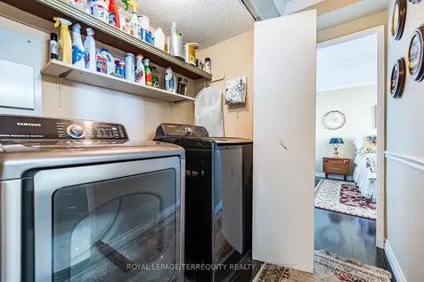 812 Burnhamthorpe Road Toronto ON M9C 4W1