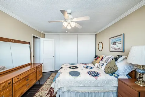 812 Burnhamthorpe Road Toronto ON M9C 4W1