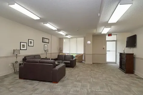 812 Burnhamthorpe Road Toronto ON M9C 4W1