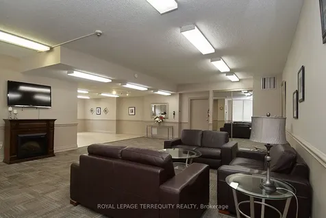 812 Burnhamthorpe Road Toronto ON M9C 4W1