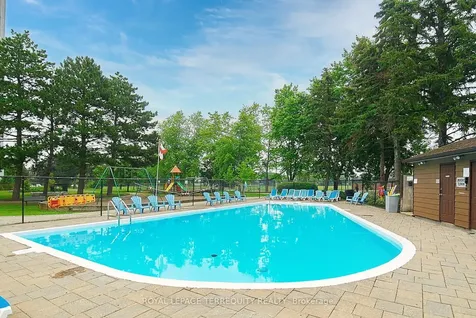 812 Burnhamthorpe Road Toronto ON M9C 4W1