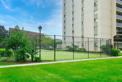 812 Burnhamthorpe Road Toronto ON M9C 4W1