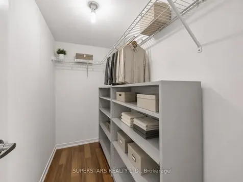 38 Joe Shuster Way Toronto ON M6K 0A5