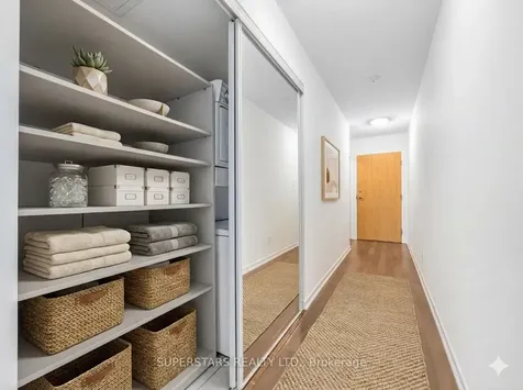 38 Joe Shuster Way Toronto ON M6K 0A5