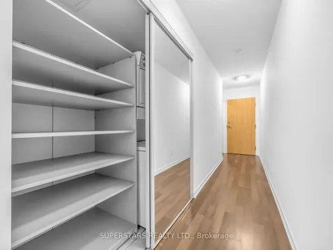 38 Joe Shuster Way Toronto ON M6K 0A5
