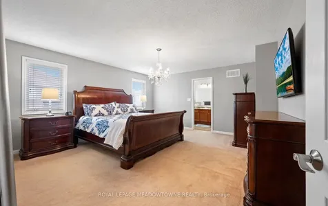 6 Clyde Road Brampton ON L6X 0L9