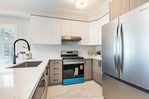 470 Faith Drive Mississauga ON L5R 4E9