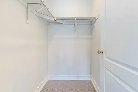 470 Faith Drive Mississauga ON L5R 4E9