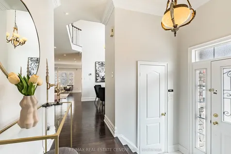 470 Faith Drive Mississauga ON L5R 4E9