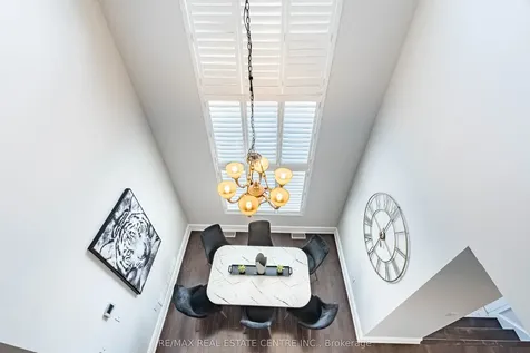 470 Faith Drive Mississauga ON L5R 4E9