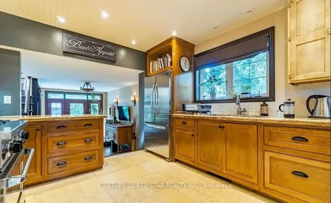 550 Fourth Line Oakville ON L6L 5A7