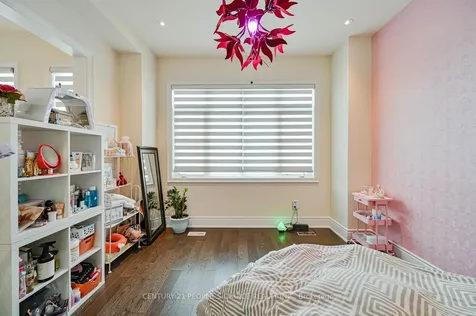 1 Carl Finlay Drive Brampton ON L6P 4E2
