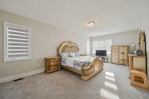 1 Carl Finlay Drive Brampton ON L6P 4E2