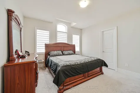 1 Carl Finlay Drive Brampton ON L6P 4E2