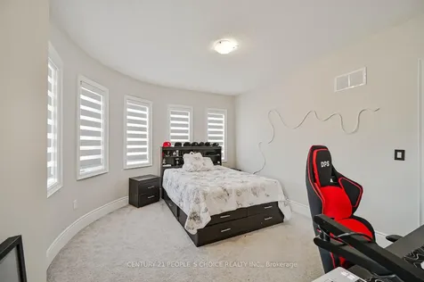 1 Carl Finlay Drive Brampton ON L6P 4E2