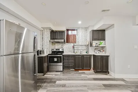 1 Carl Finlay Drive Brampton ON L6P 4E2