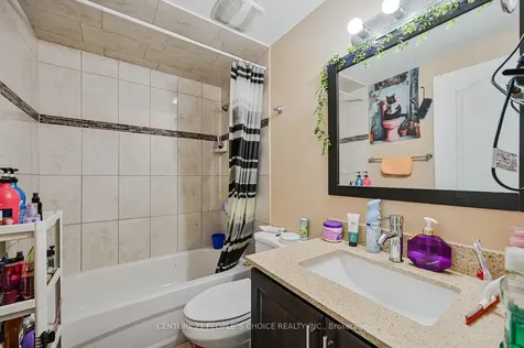 1 Carl Finlay Drive Brampton ON L6P 4E2