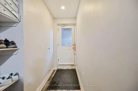 1 Carl Finlay Drive Brampton ON L6P 4E2