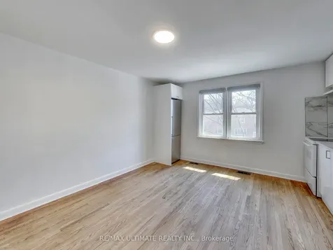 120 Edinborough Court Toronto ON M6N 2E8