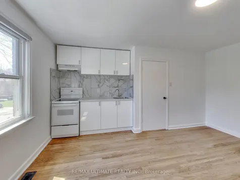 120 Edinborough Court Toronto ON M6N 2E8