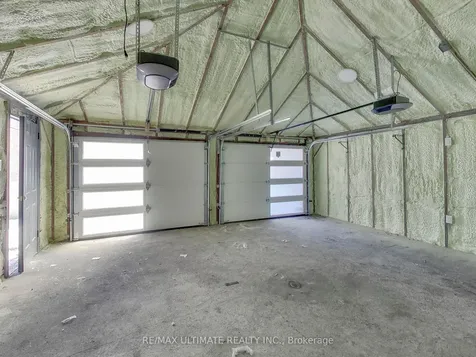 120 Edinborough Court Toronto ON M6N 2E8