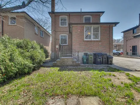 120 Edinborough Court Toronto ON M6N 2E8