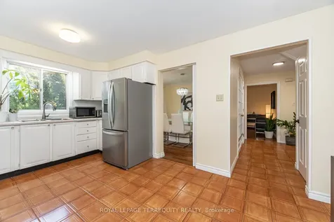 4085 Wheelwright Crescent Mississauga ON L5L 2X3