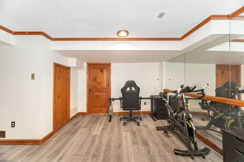 4085 Wheelwright Crescent Mississauga ON L5L 2X3