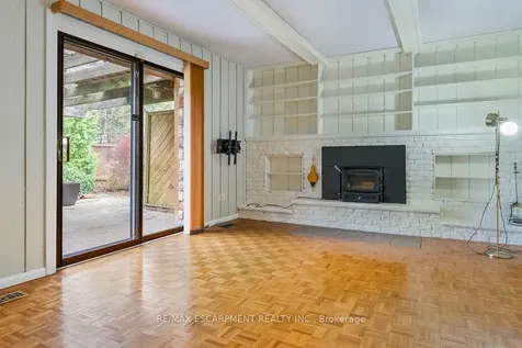 1443 Birchwood Drive Mississauga ON L5J 1T3