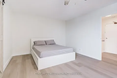 1000 Cedarglen Gate Mississauga ON L5C 3Z5