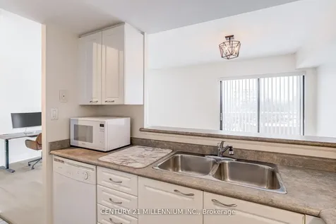 1000 Cedarglen Gate Mississauga ON L5C 3Z5