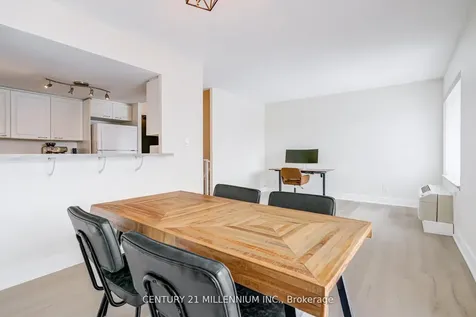 1000 Cedarglen Gate Mississauga ON L5C 3Z5