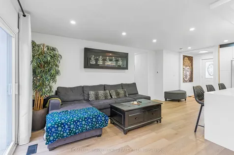 292 Woodward Avenue Milton ON L9T 1V2