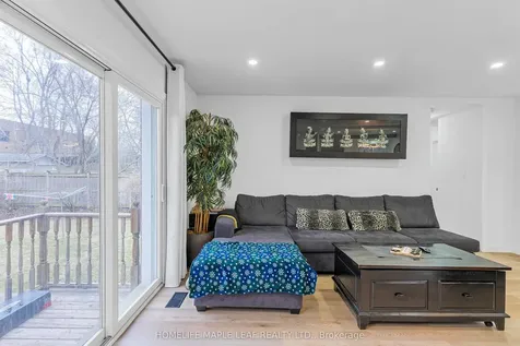 292 Woodward Avenue Milton ON L9T 1V2