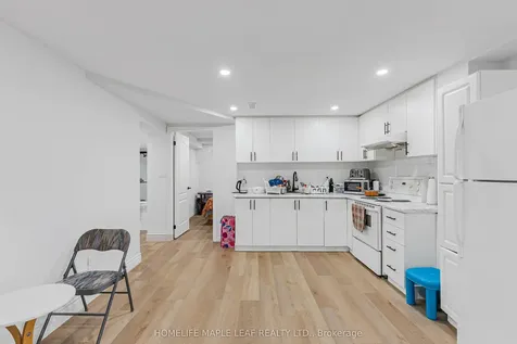 292 Woodward Avenue Milton ON L9T 1V2