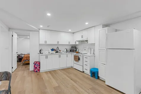 292 Woodward Avenue Milton ON L9T 1V2
