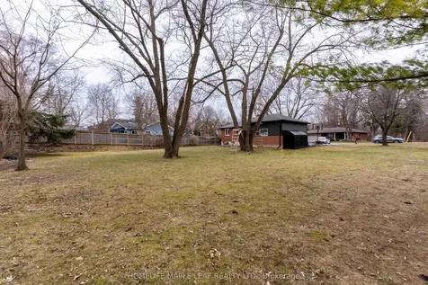 292 Woodward Avenue Milton ON L9T 1V2
