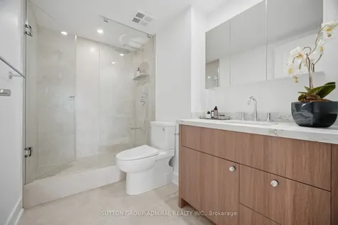 2185 Marine Drive Oakville ON L6L 5L6