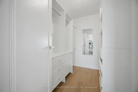 2185 Marine Drive Oakville ON L6L 5L6