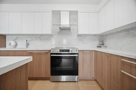2185 Marine Drive Oakville ON L6L 5L6