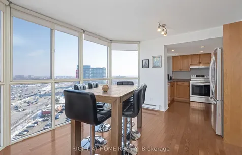 1360 Rathburn Road E Mississauga ON L4W 4H4