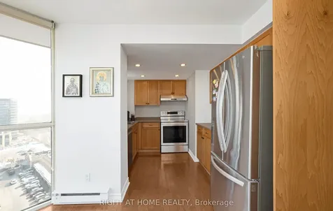 1360 Rathburn Road E Mississauga ON L4W 4H4