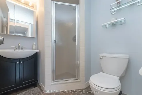 1360 Rathburn Road E Mississauga ON L4W 4H4