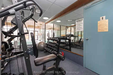 1360 Rathburn Road E Mississauga ON L4W 4H4