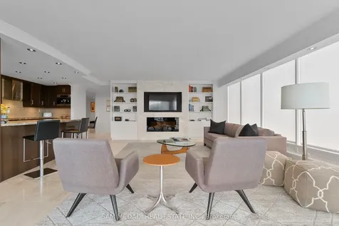 2045 Lakeshore Boulevard W Toronto ON M8V 2Z6